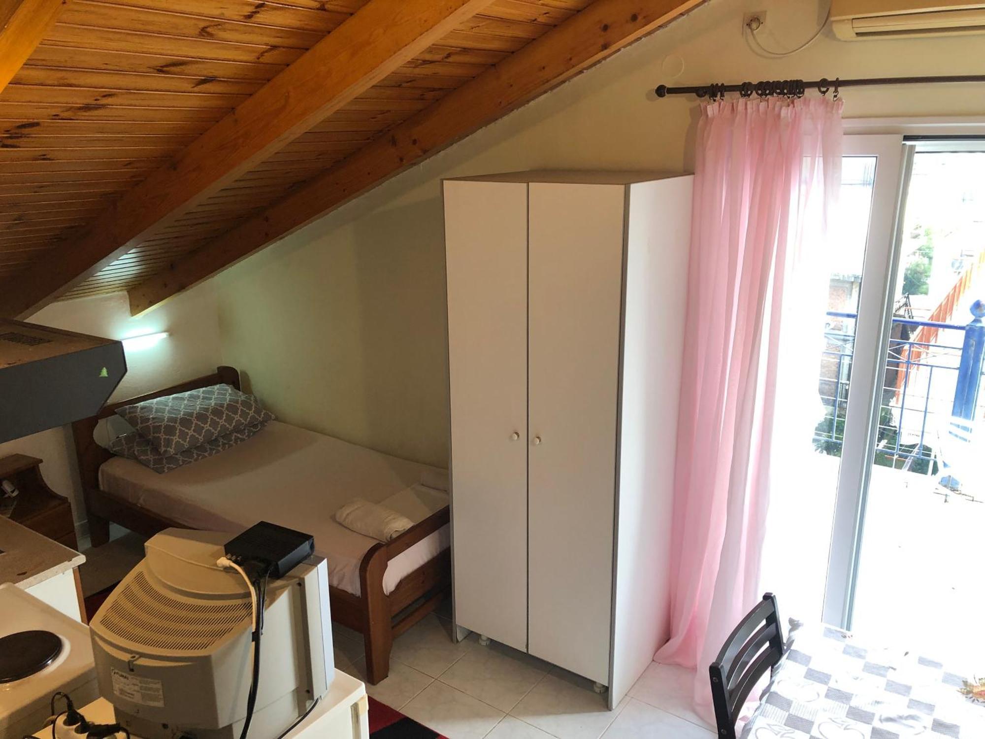 Ion Apartments Messolonghi Single Bed Room Mountain View Loft Mesolóngion Екстериор снимка